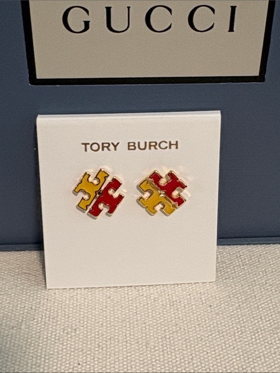 Tory Burch Jewelry - New Tory Burch Red & Yellow Logo Stud Earrings With Silver Hardware